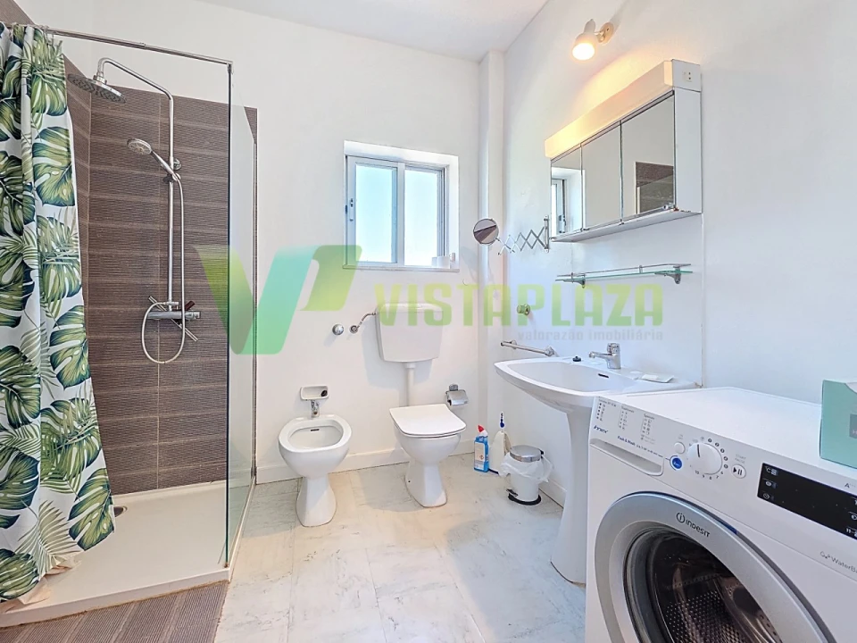 Apartamento T3 para Venda em Alvor Foto 11