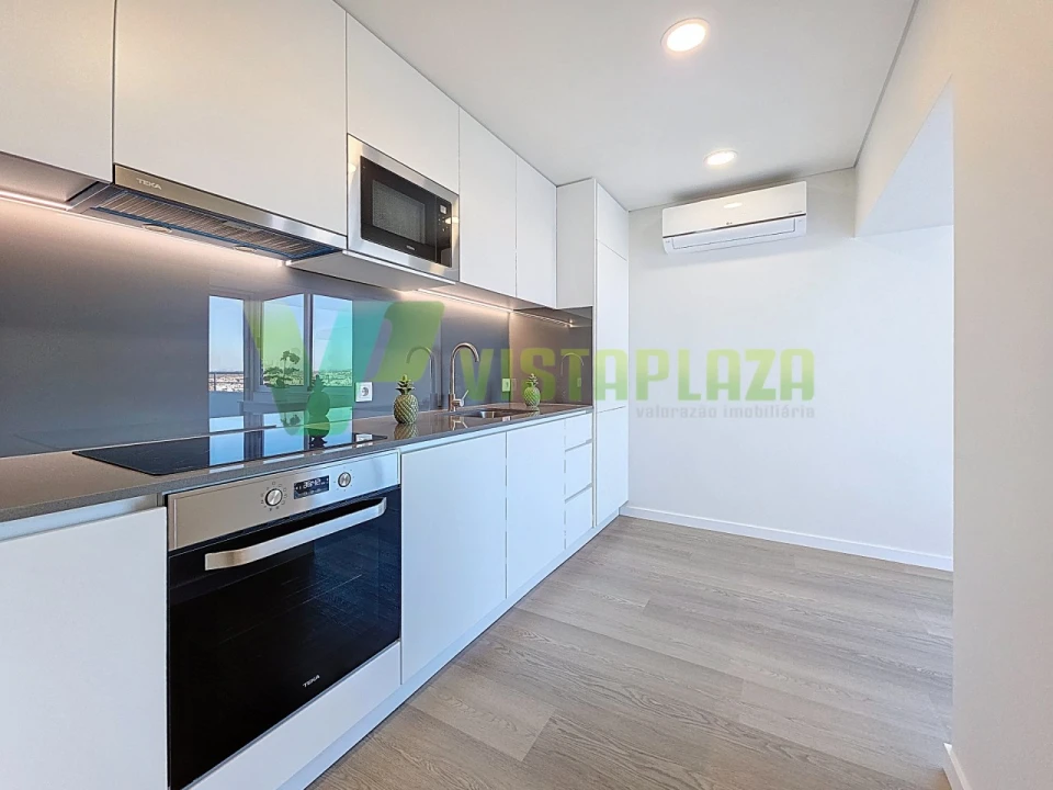 Apartamento T2 para Venda em Portimão Foto 6