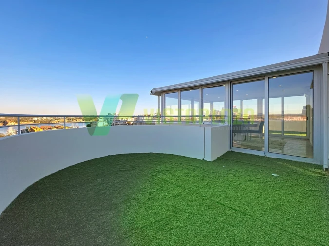 Apartamento T2 para Venda em Portimão Foto 9