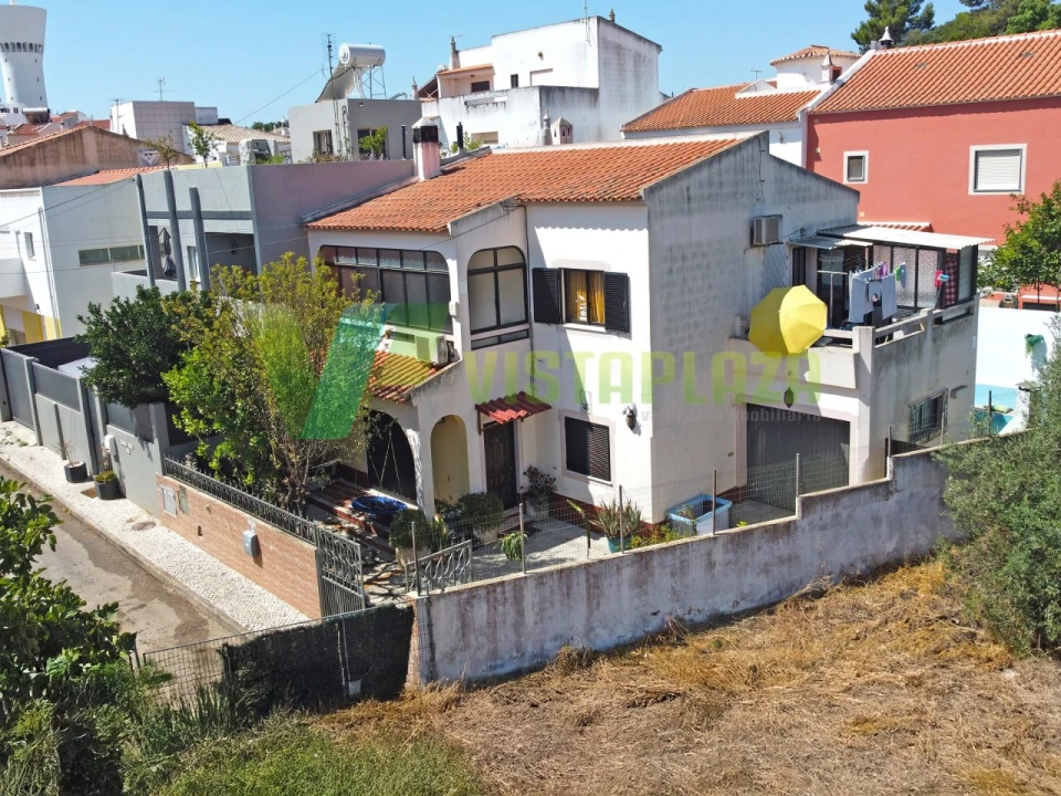 Moradia T3 para Venda em Portimão Foto 2