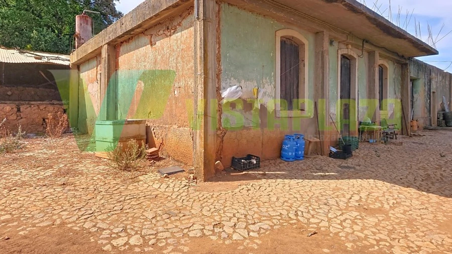 Terreno Misto para Venda em Mexilhoeira Grande