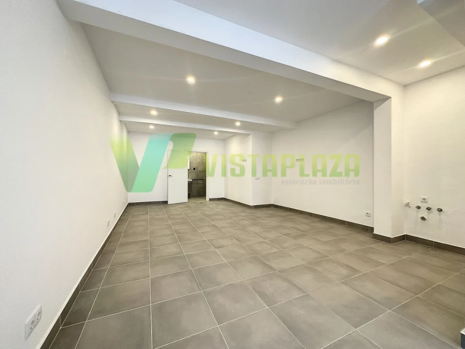 Moradia T12 para Venda em Portimão Foto 21