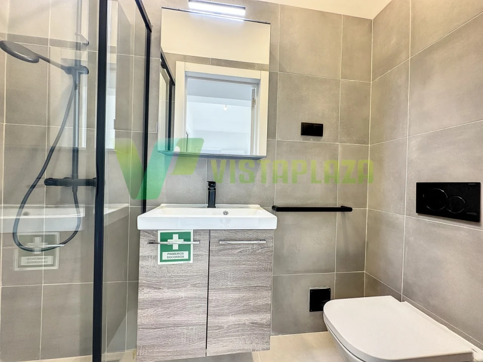 Moradia T12 para Venda em Portimão Foto 34