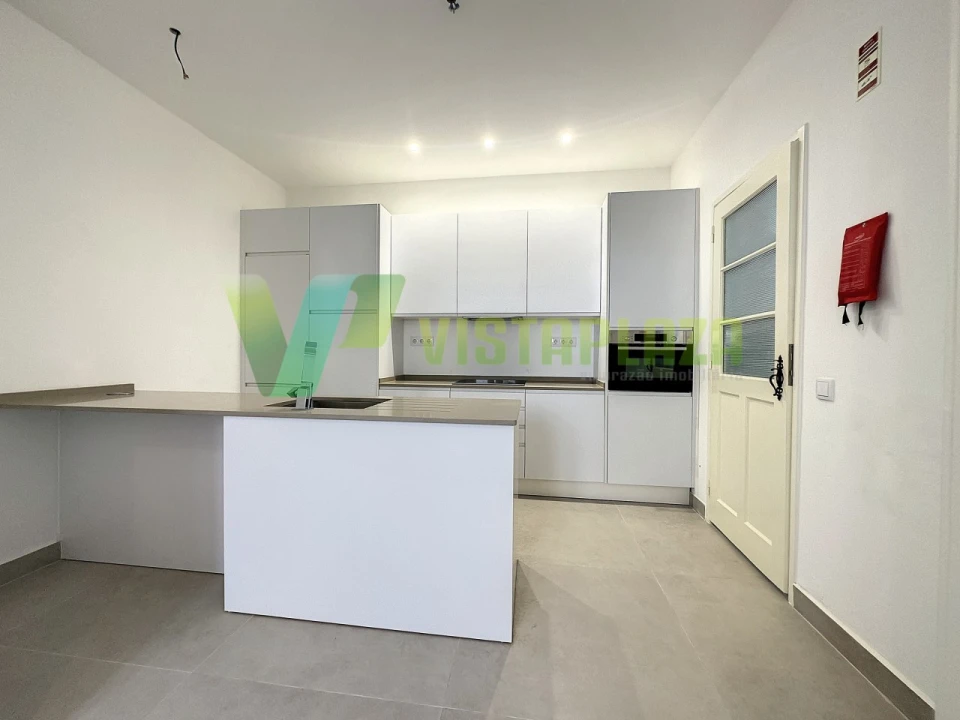 Moradia T12 para Venda em Portimão Foto 39