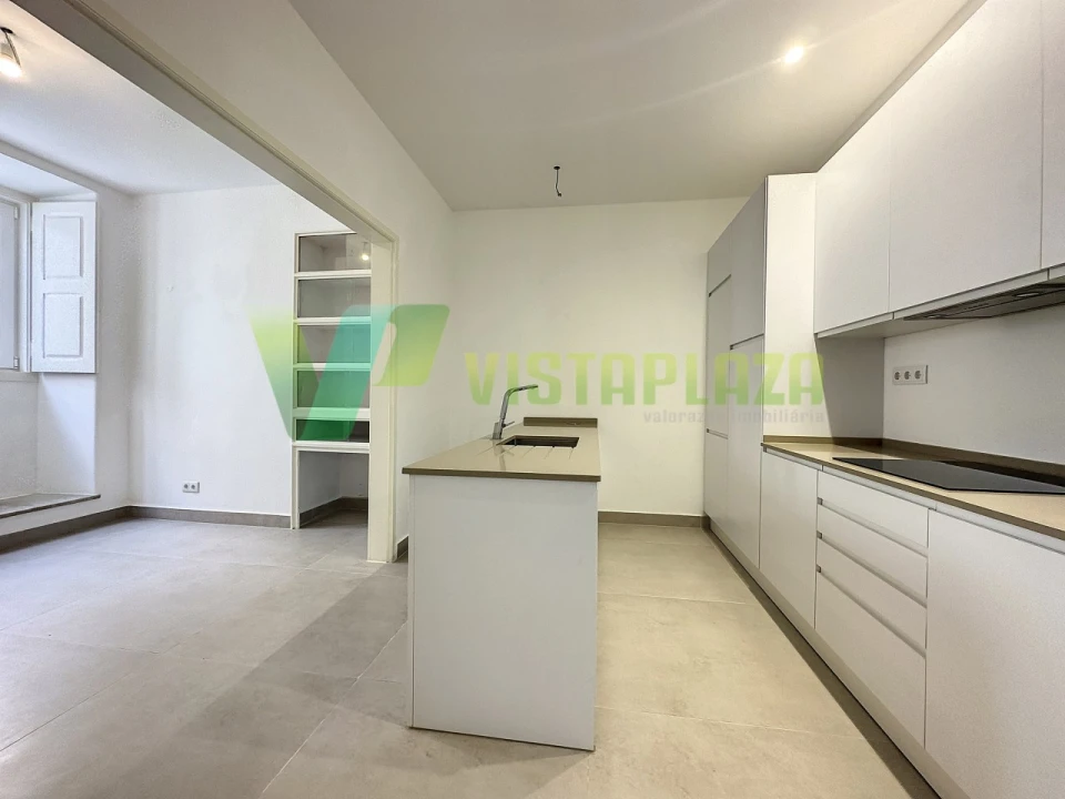 Moradia T12 para Venda em Portimão Foto 40