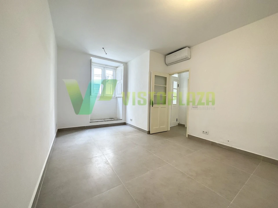 Moradia T12 para Venda em Portimão Foto 42