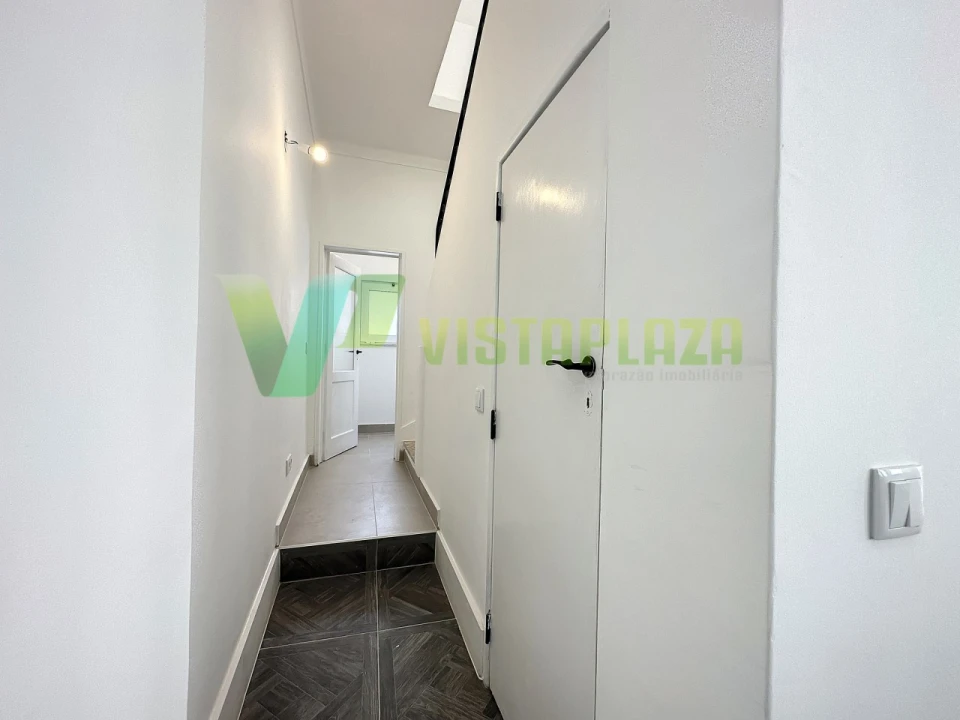 Moradia T12 para Venda em Portimão Foto 56