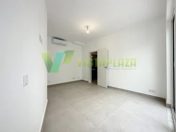Moradia T12 para Venda em Portimão