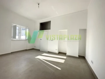 Moradia T12 para Venda em Portimão