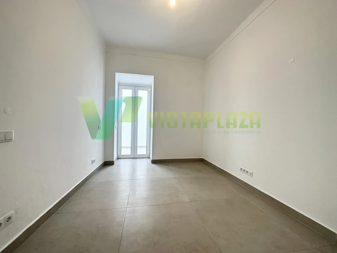 Moradia T12 para Venda em Portimão Foto 44