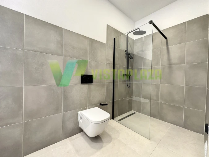 Moradia T12 para Venda em Portimão Foto 46