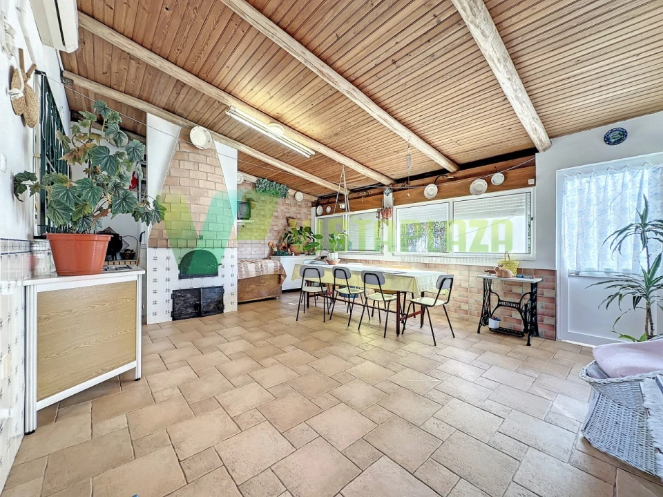 Moradia T1 para Venda em Mexilhoeira Grande Foto 1