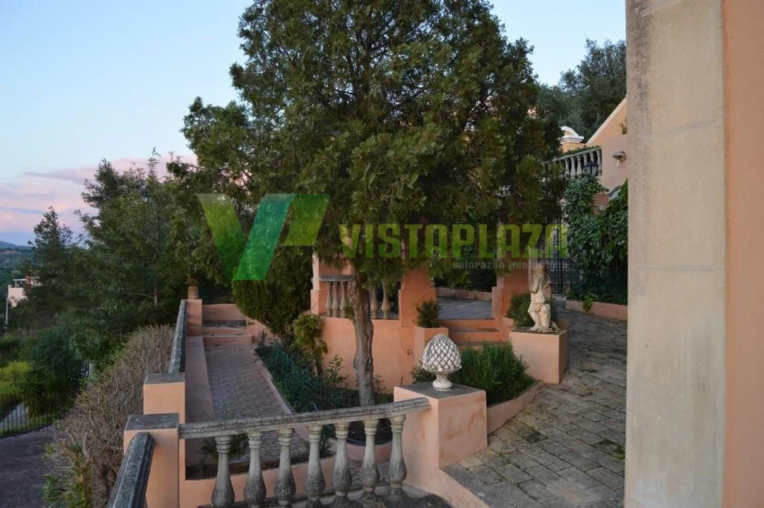 Moradia T6 para Venda em Silves Foto 26