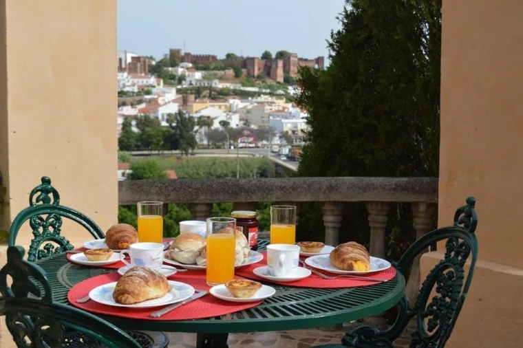 Moradia T6 para Venda em Silves Foto 13