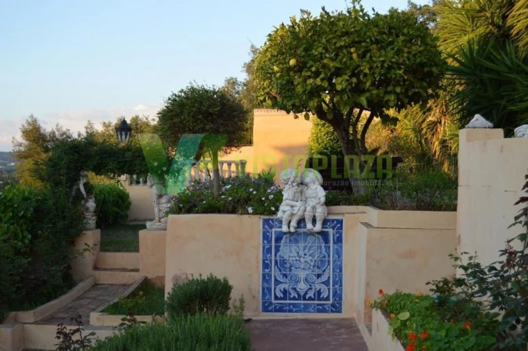 Moradia T6 para Venda em Silves Foto 36