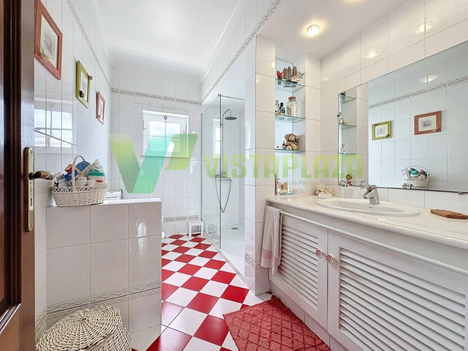 Moradia T5 para Venda em Portimão Foto 19