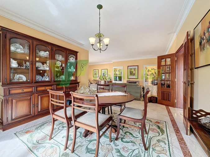 Moradia T5 para Venda em Portimão Foto 6