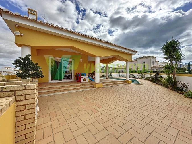 Moradia T5 para Venda em Portimão Foto 7