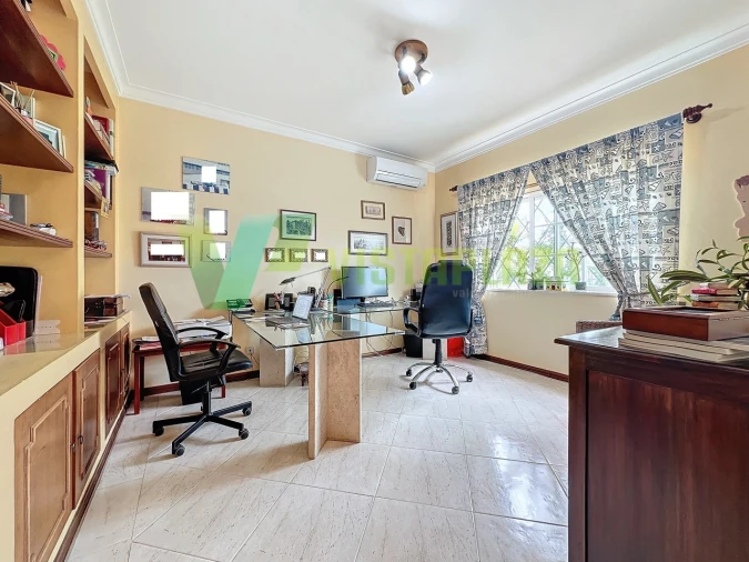 Moradia T5 para Venda em Portimão Foto 11