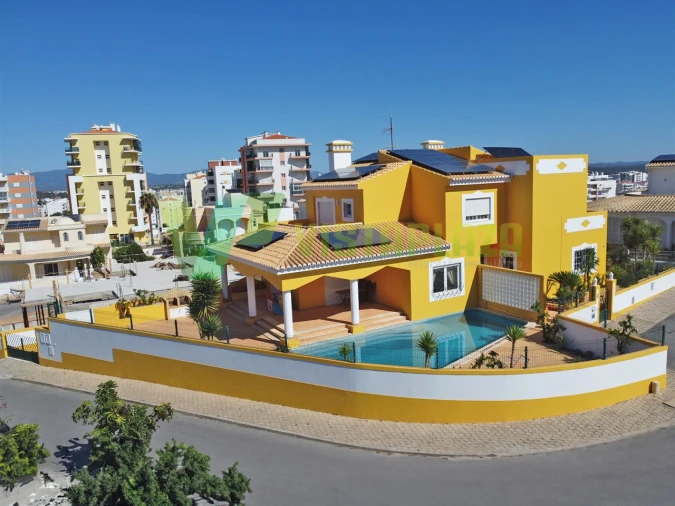 Moradia T5 para Venda em Portimão