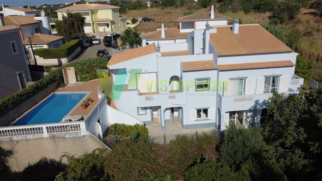 Moradia T4 para Venda em Portimão Foto 4