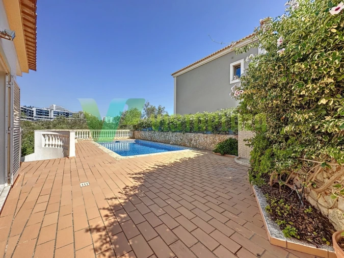 Moradia T4 para Venda em Portimão Foto 39