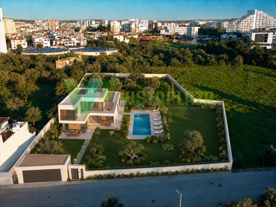 Terreno para Venda em Portimão Foto 1