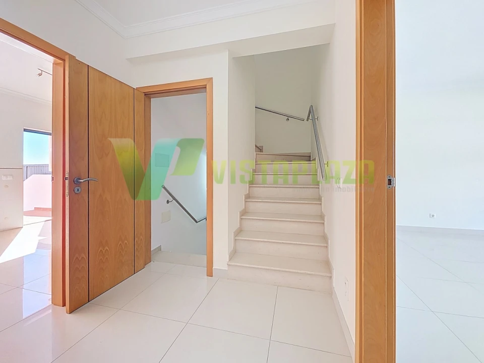 Moradia T3 para Venda em Estômbar e Parchal Foto 16