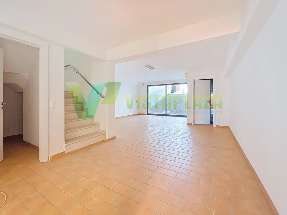 Moradia T3 para Venda em Estômbar e Parchal Foto 33