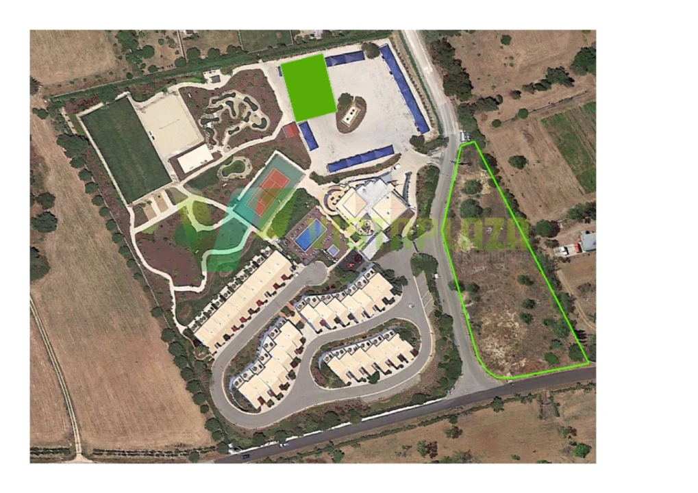 Terreno Comércio / Armazém para Venda em Luz Foto 3