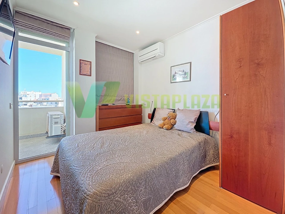Apartamento T3 para Venda em Portimão Foto 14