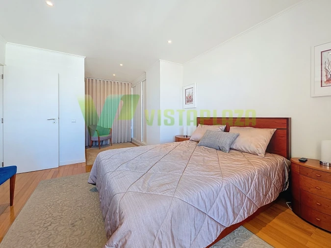 Apartamento T3 para Venda em Portimão Foto 17