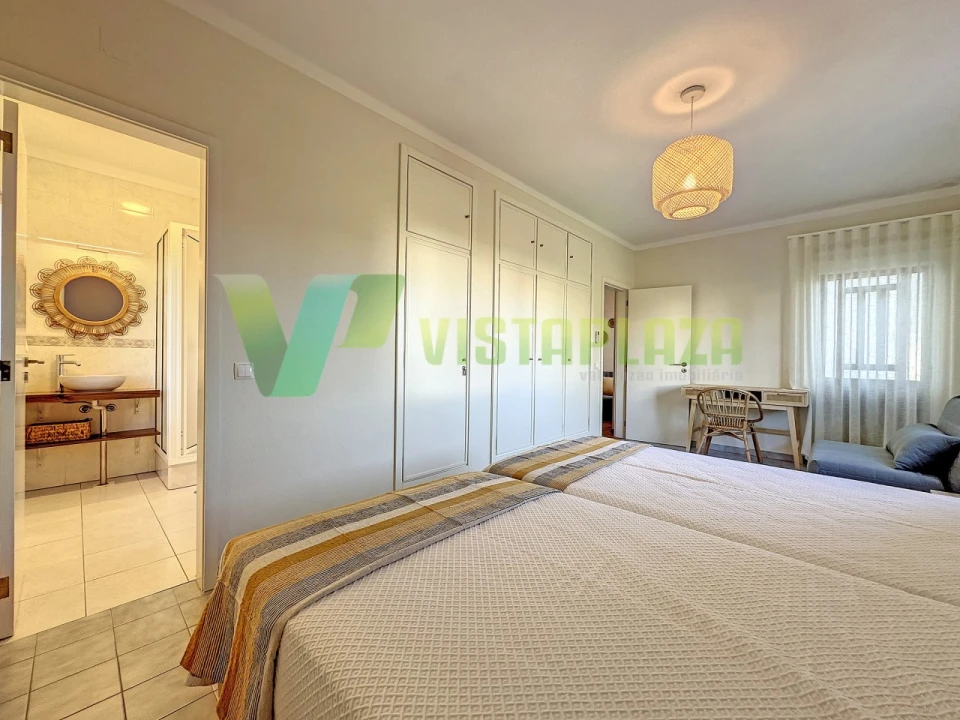 Moradia T5 para Venda em Guia Foto 17