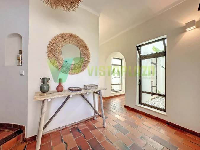 Moradia T5 para Venda em Guia Foto 3