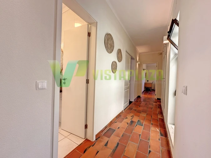 Moradia T5 para Venda em Guia Foto 14