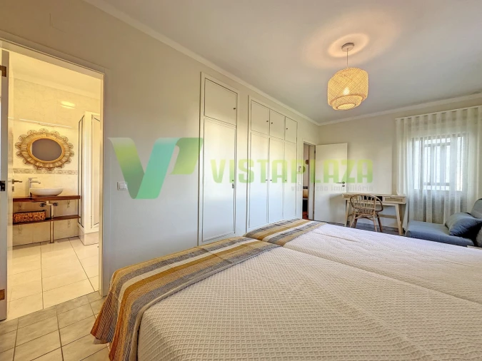 Moradia T5 para Venda em Guia Foto 17