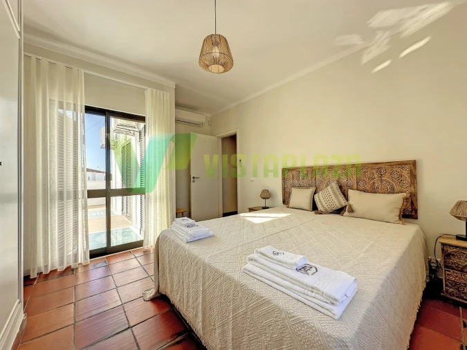 Moradia T5 para Venda em Guia Foto 33