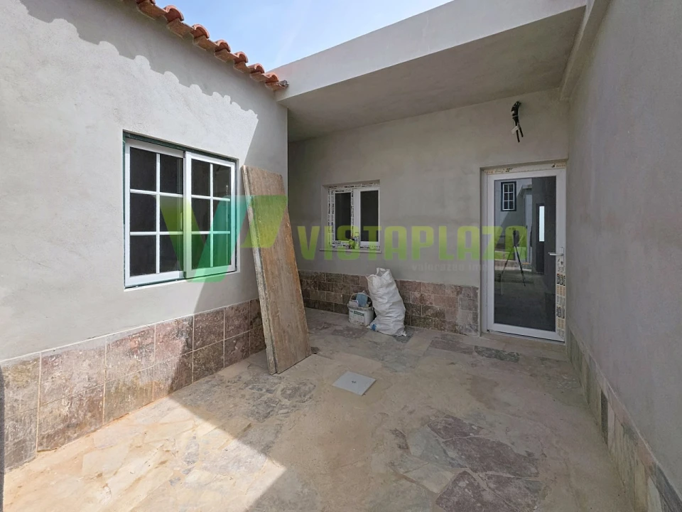 Moradia T3 para Venda em Mexilhoeira Grande Foto 23