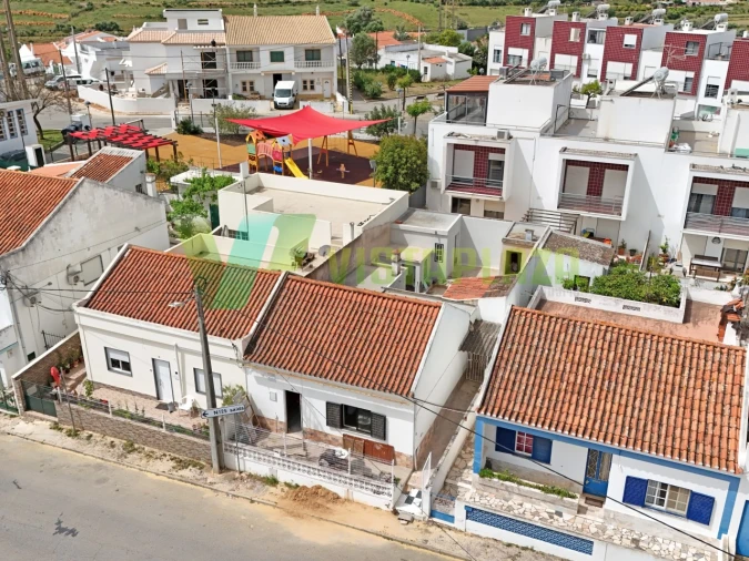 Moradia T3 para Venda em Mexilhoeira Grande Foto 7