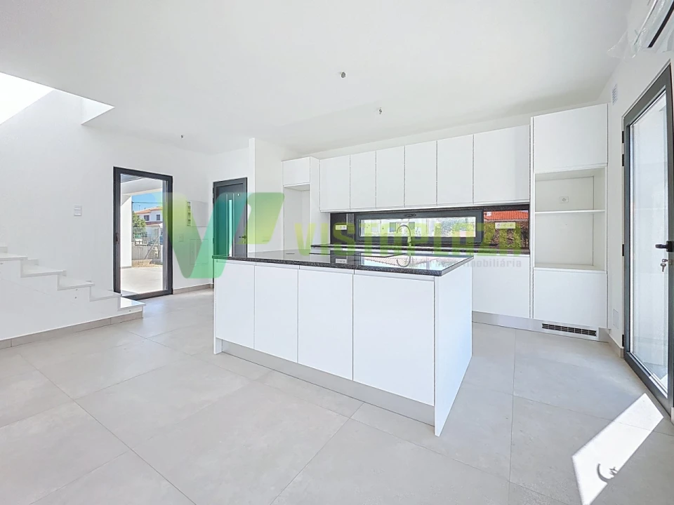 Moradia T3 para Venda em Aljezur Foto 6