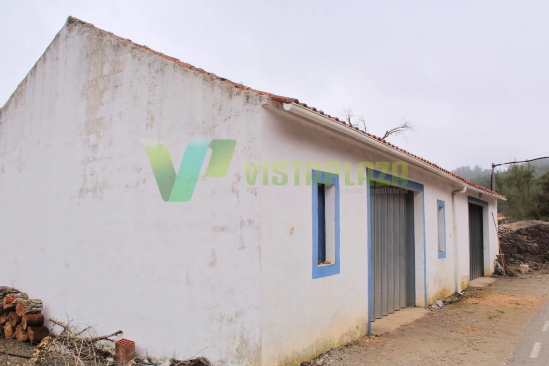 Quinta T3 para Venda em Monchique Foto 5