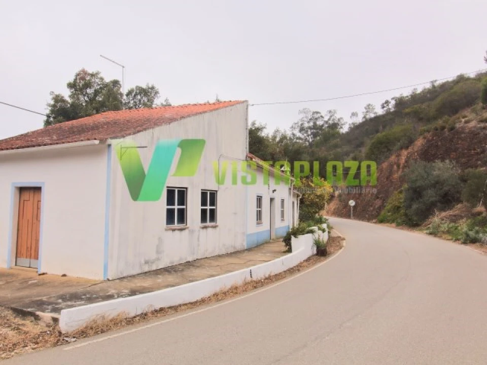 Quinta T3 para Venda em Monchique Foto 24