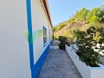 Quinta T3 para Venda em Monchique
