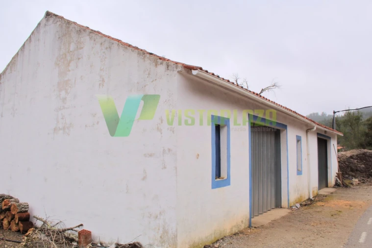 Quinta T3 para Venda em Monchique Foto 5