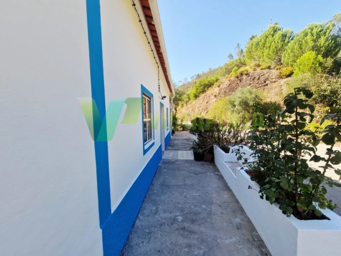 Quinta T3 para Venda em Monchique Foto 6