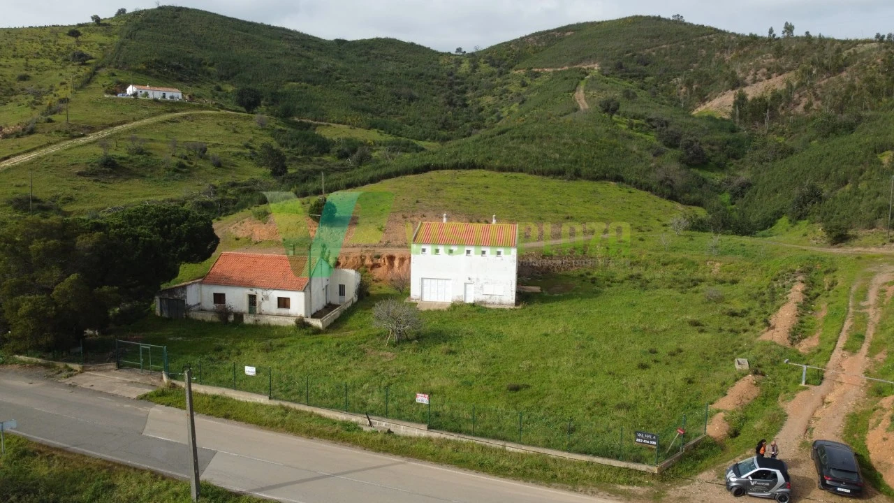 Quinta T2 para Venda em Alferce Foto 2