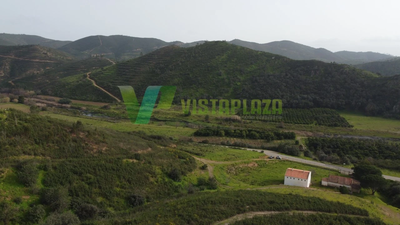 Quinta T2 para Venda em Alferce Foto 9