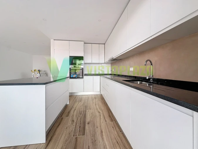 Moradia T3 para Venda em Portimão Foto 13