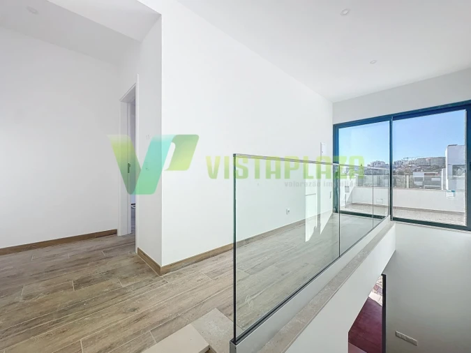 Moradia T3 para Venda em Portimão Foto 14