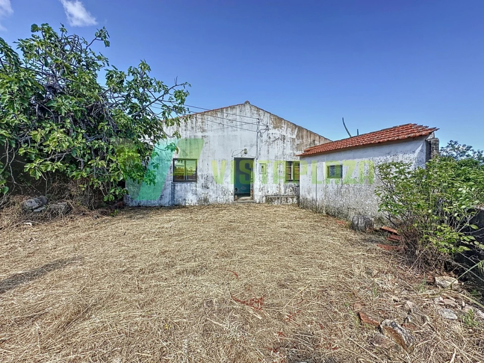 Quinta T3 para Venda em Monchique Foto 20